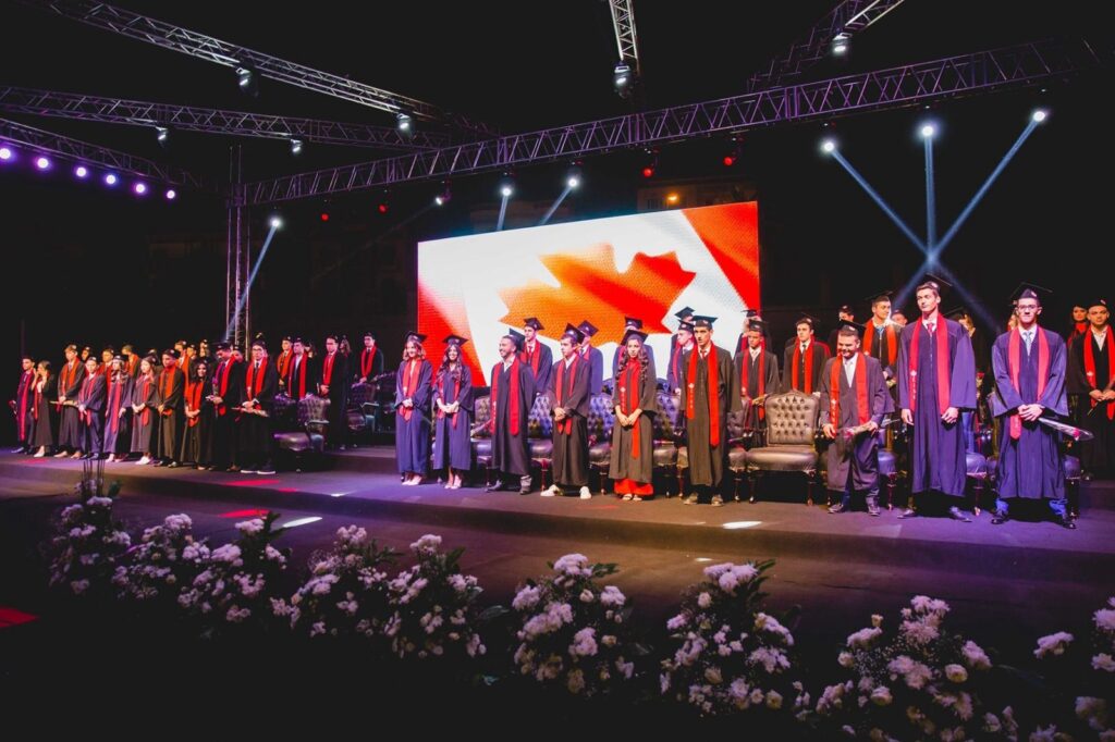 تنظيم حفلات التخرج للمدارس – بداية سكول